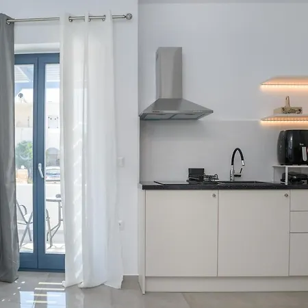 Sunny & Blue 3 Paraspori (Paros)