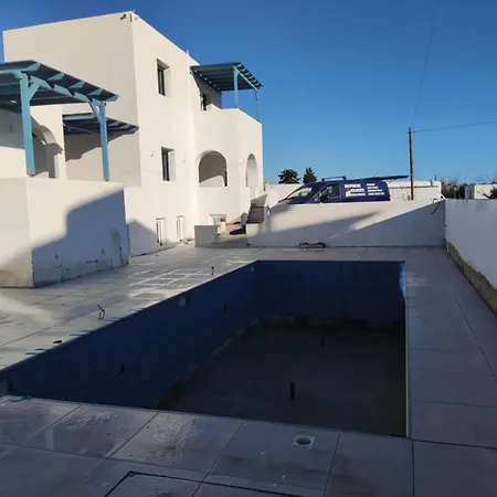 Sunny & Blue 3 Paraspori (Paros)