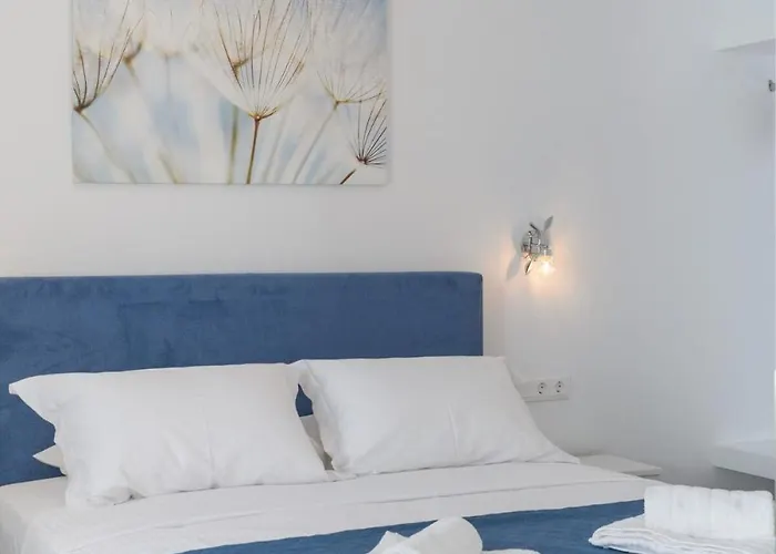 Sunny & Blue 3 דירה *